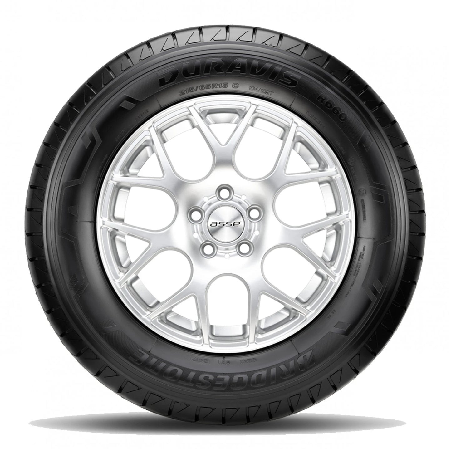 Bridgestone Duravis R660 ECO montado en furgón comercial, ideal para asfalto