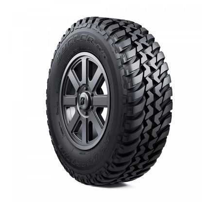 Neumático Bridgestone Dueler M/T 674 225/75R16 en vista lateral