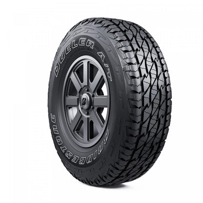 Neumático Bridgestone DUELER A/T 697 215/75 R15 para SUV y camioneta
